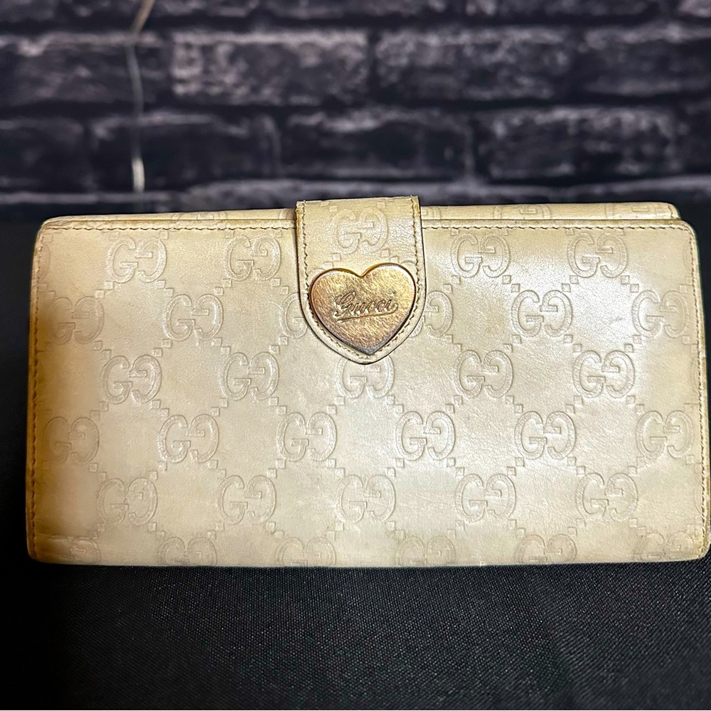 GUCCI wallet beige purse